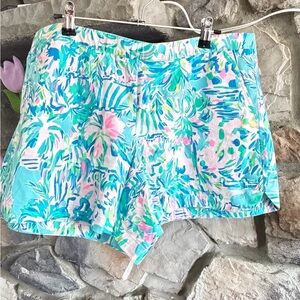 NWOT NEVER WORN Lilly Pulitzer Floral High-Shorts in Aqua, Pink & Green. SIZE XL